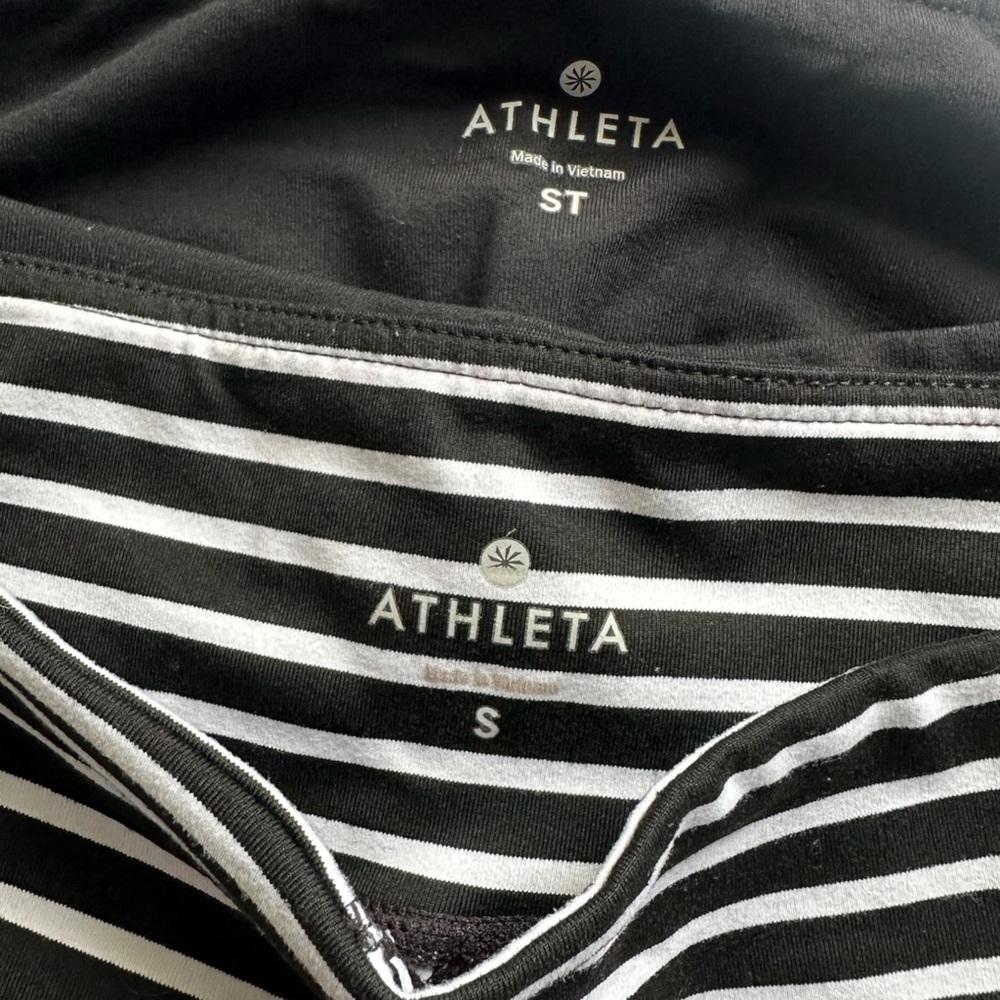 2-pair ATHLETA CHATURANGA Workout Exercise Capri Leggings SMALL - Picture 5 of 6